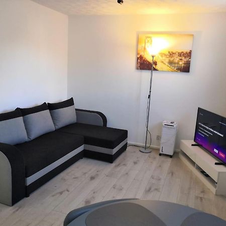 Delight Apartment, Close To Excel, London City Airport & O2! מראה חיצוני תמונה