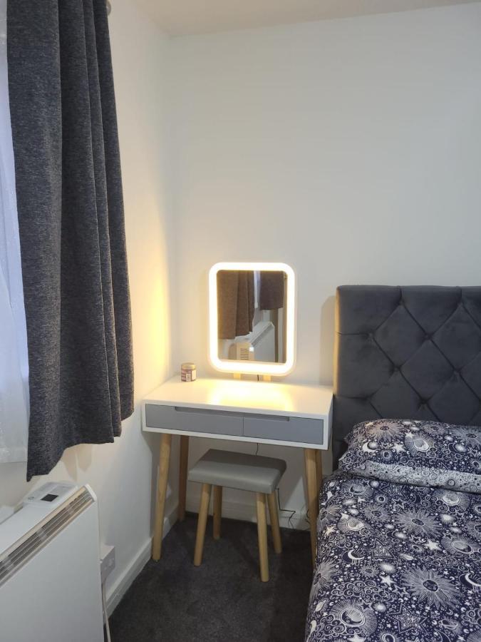 Delight Apartment, Close To Excel, London City Airport & O2! מראה חיצוני תמונה